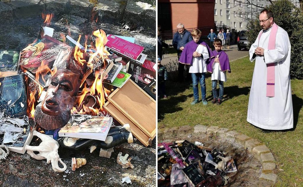 A vezető képen a lengyelországi könyvégetés pillanatait látják Koszalin városban, 2019 március 31-én. Fotó: Fundacja SMS Z NIEBA, Facebook.